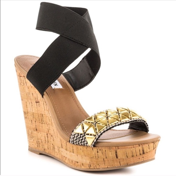 Steve Madden Shoes - Steve Madden wedge